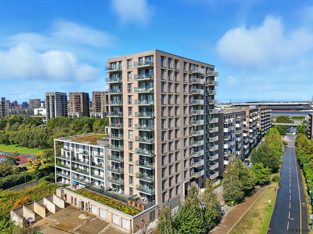 Property photo 1 of 18 4116592