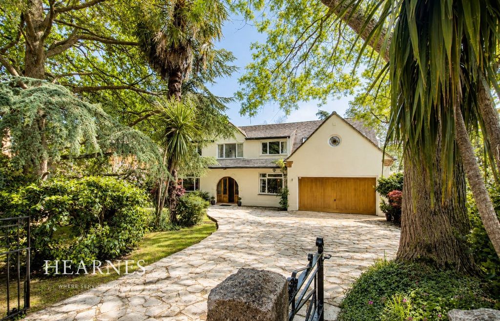 Property photo 1 of 30