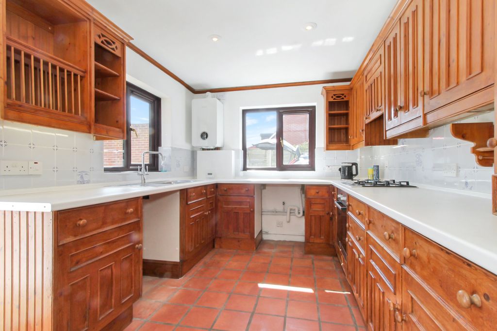 Property photo 3 of 18