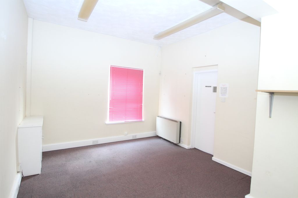 Property photo 3 of 7 Left-Hand Office
