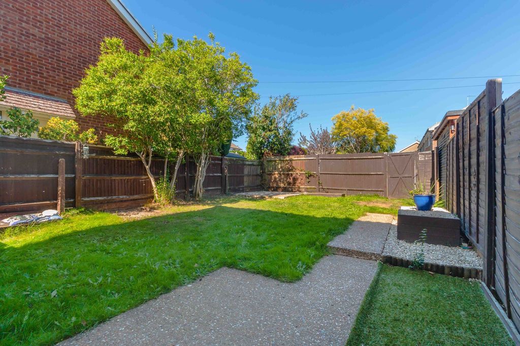 Property photo 3 of 13