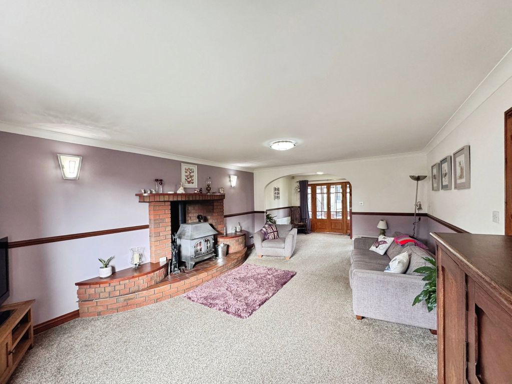 Property photo 2 of 24