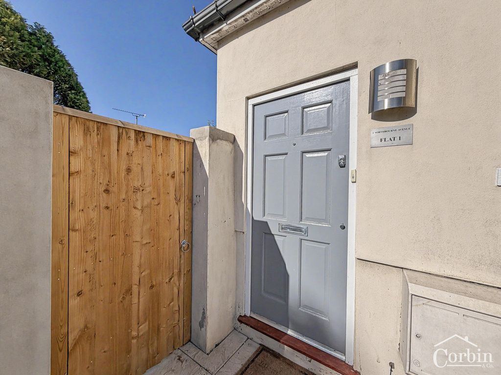 Property photo 3 of 10