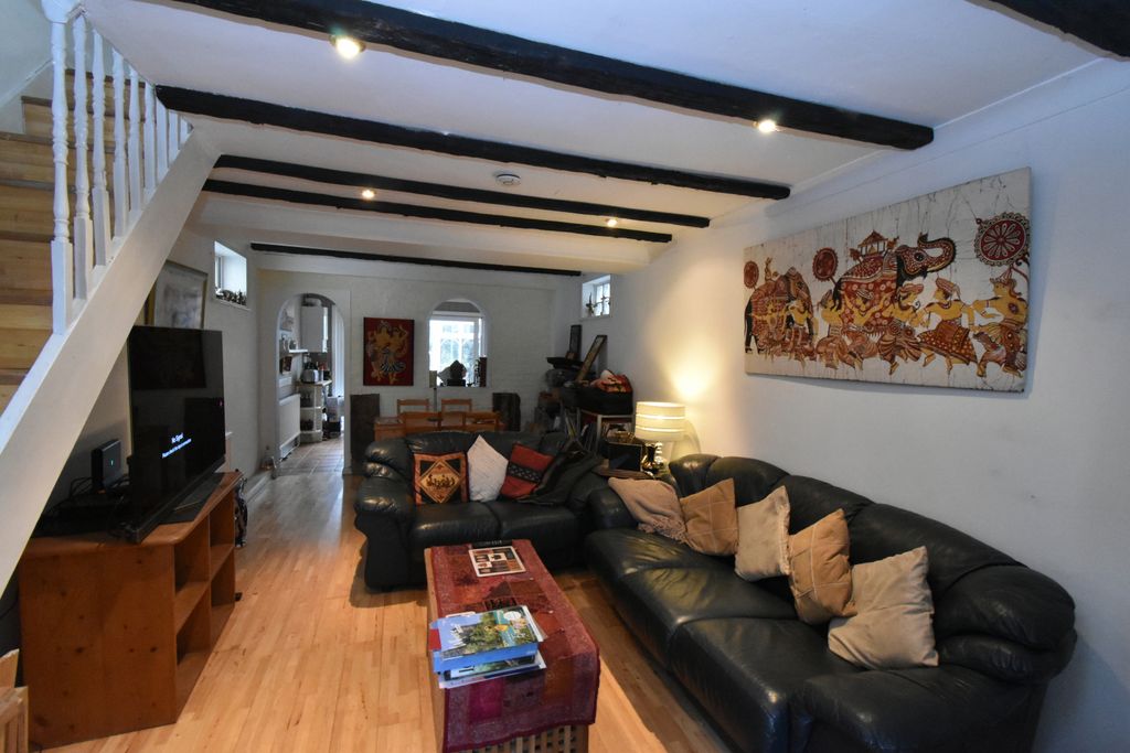 Property photo 3 of 16 Gallery