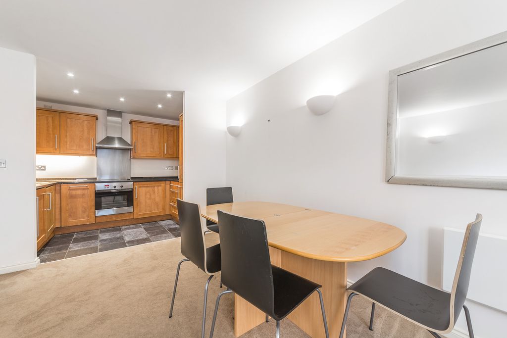 Property photo 3 of 8 Photo 2