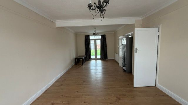 Property photo 1 of 16 Photo 16