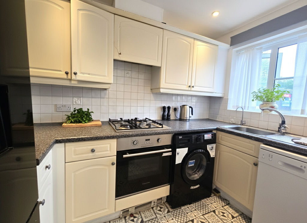 Property photo 2 of 12