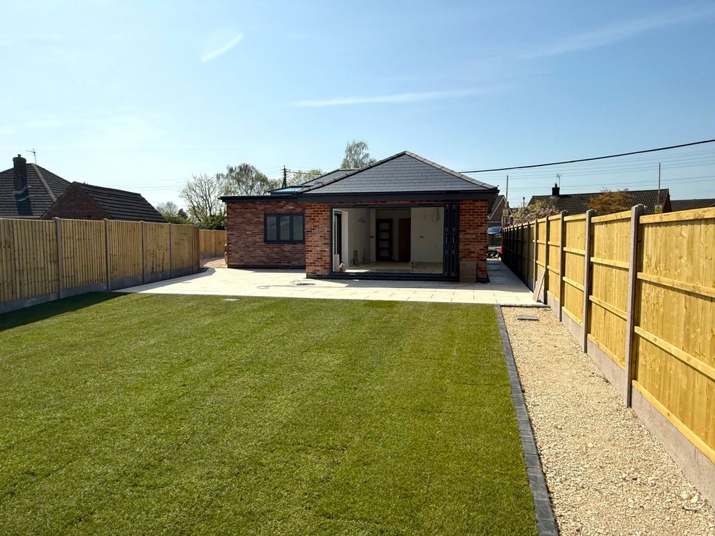 Property photo 2 of 25