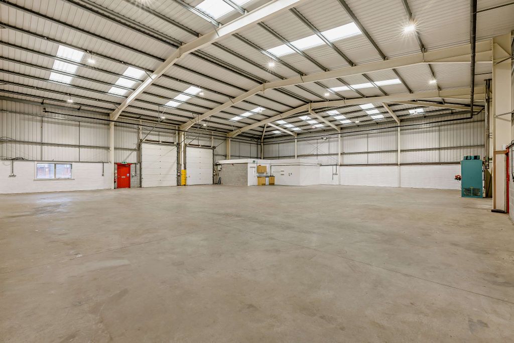 Property photo 1 of 6