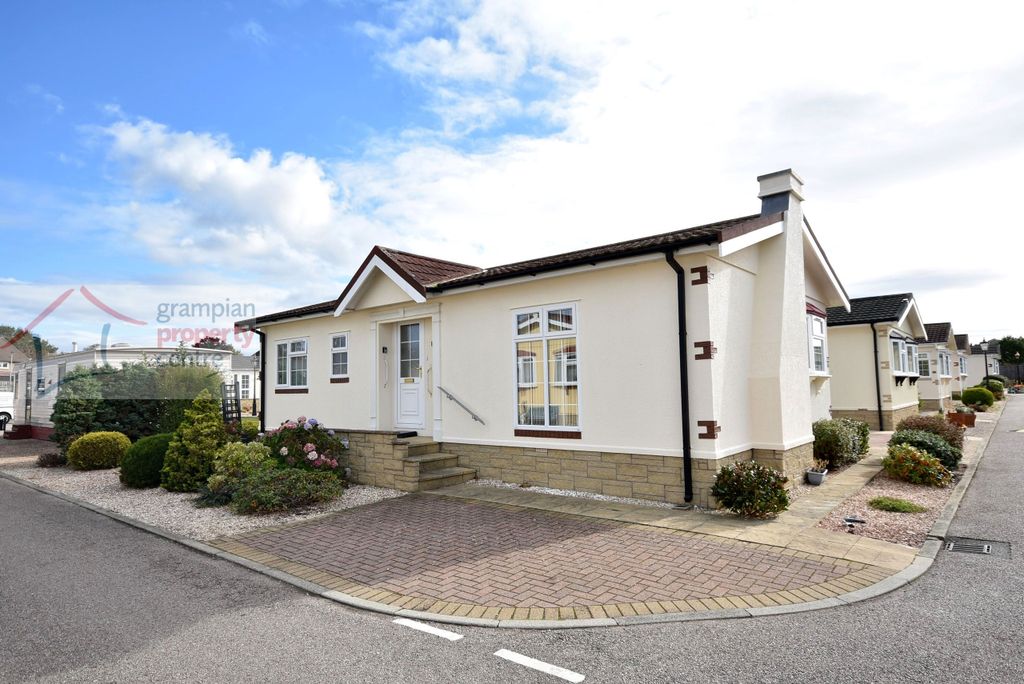 Property photo 1 of 16 Front 2.Jpg