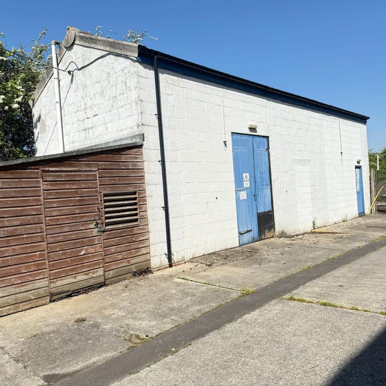 Property photo 1 of 4