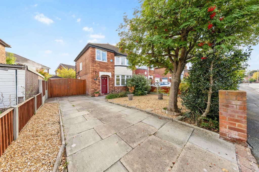 Property photo 1 of 22