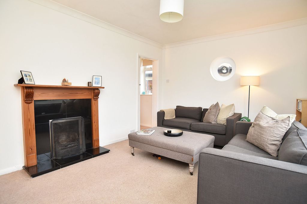 Property photo 3 of 13