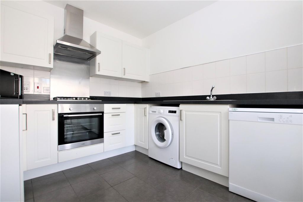 Property photo 2 of 19 Kitchen.Jpg