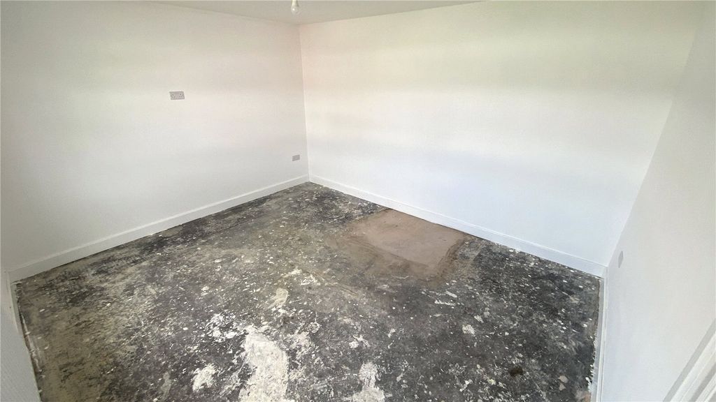 Property photo 2 of 12 Picture No. 06