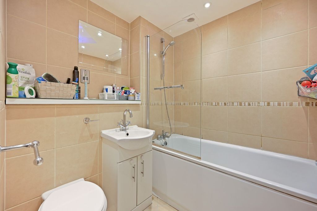 Property photo 3 of 7