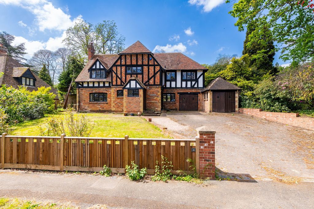 Property photo 1 of 23