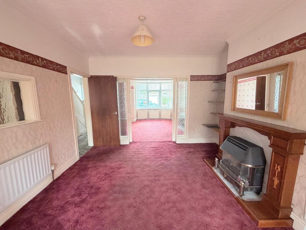 Property photo 3 of 13 Dining Room