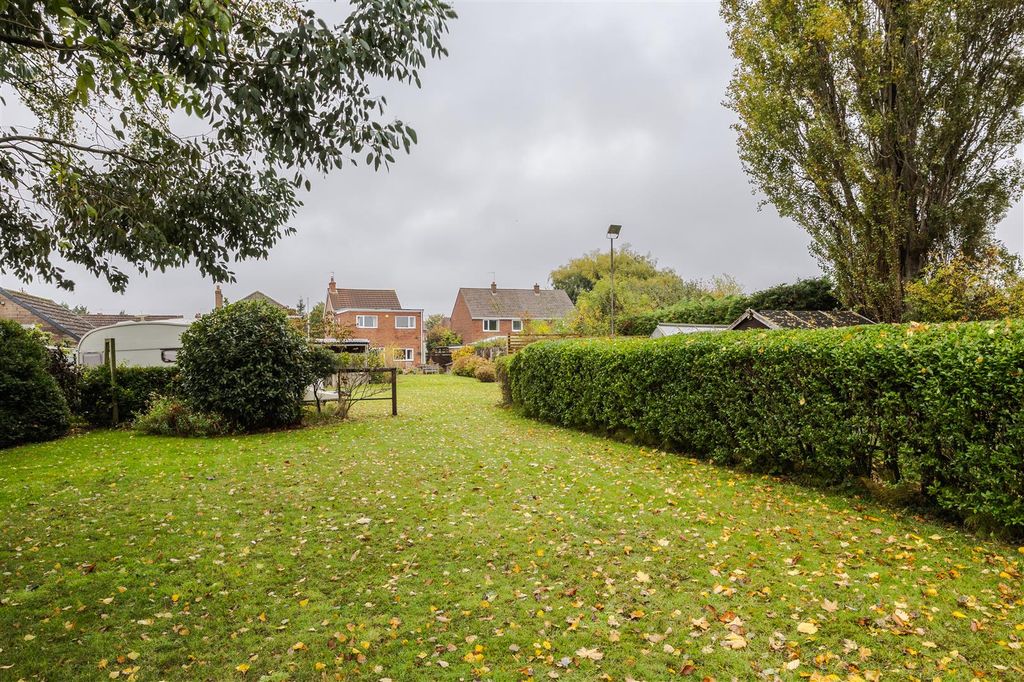 Property photo 2 of 30 Outside