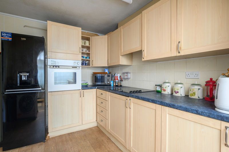 Property photo 3 of 16 Photo 5