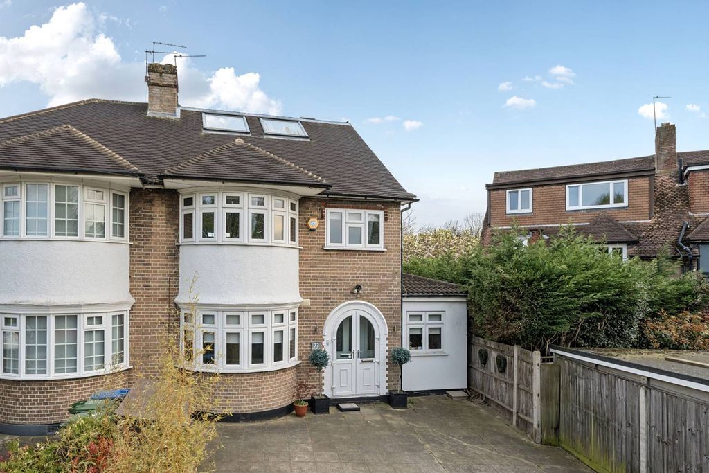 Property photo 1 of 18