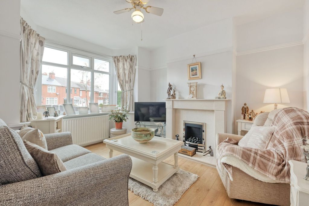 Property photo 2 of 19