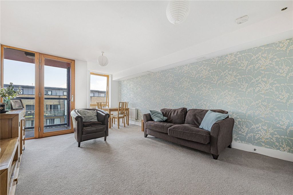 Property photo 3 of 10 Picture No. 05