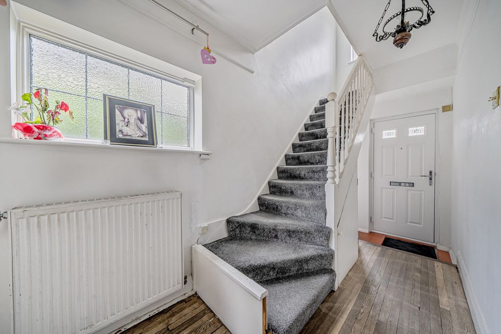 Property photo 2 of 22 1401252-8-69690E4...
