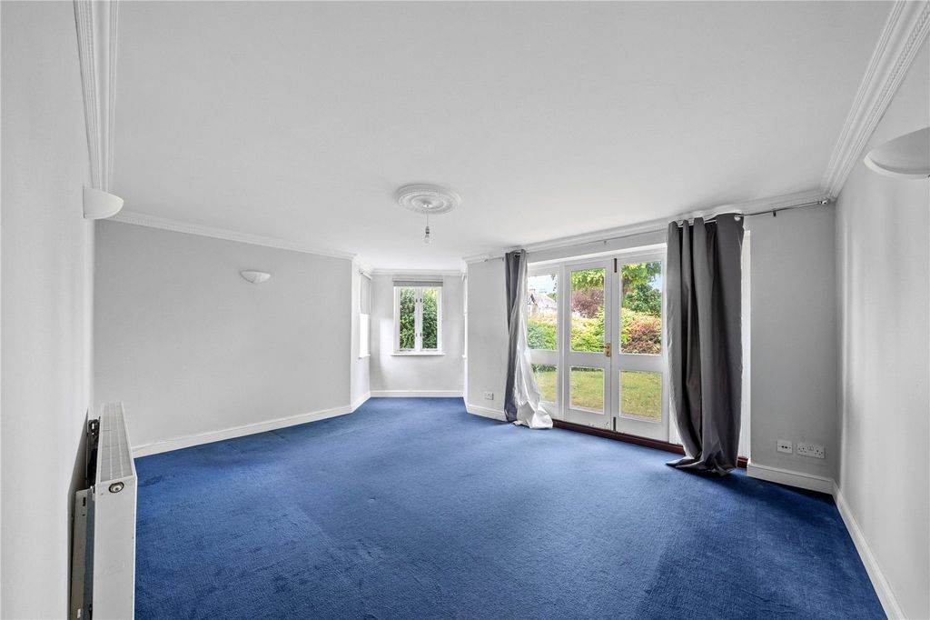 Property photo 3 of 13 Picture No. 02