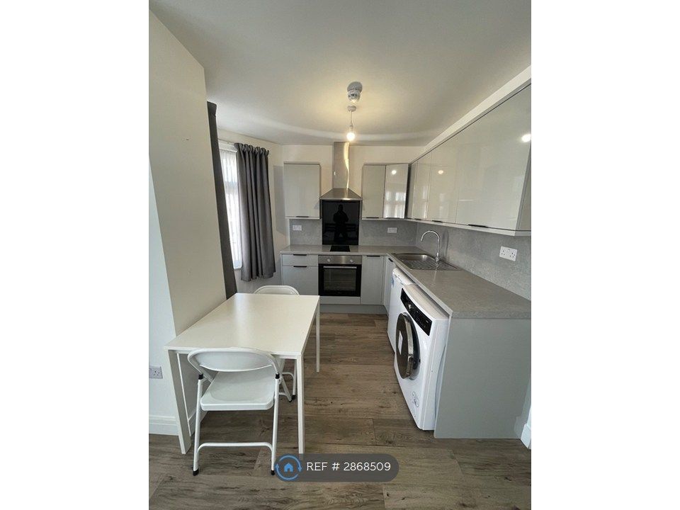 Property photo 1 of 4