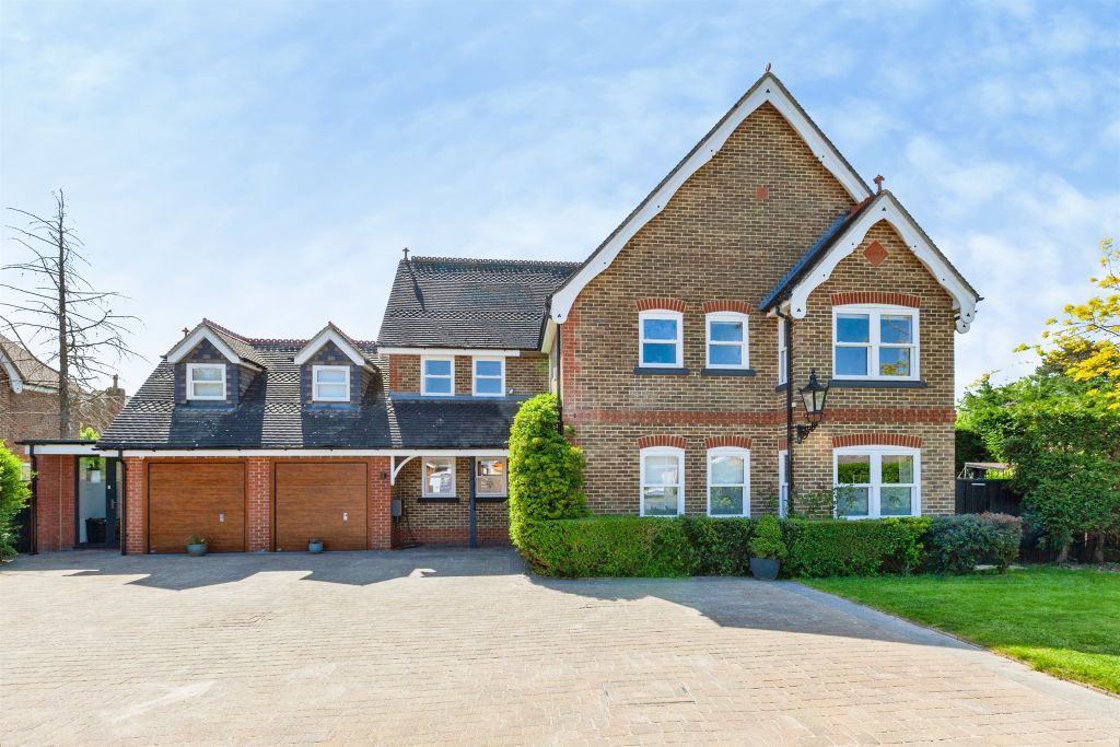 Property photo 1 of 19