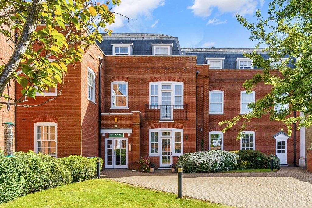 Property photo 1 of 15 The Tracery