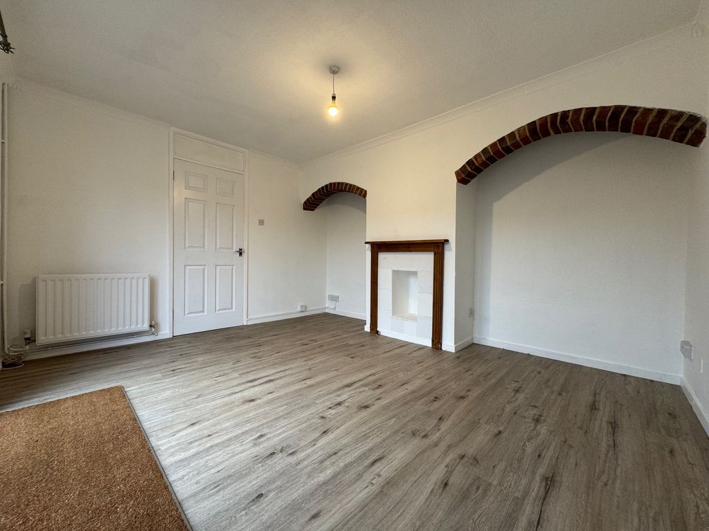 Property photo 3 of 12 Living Room