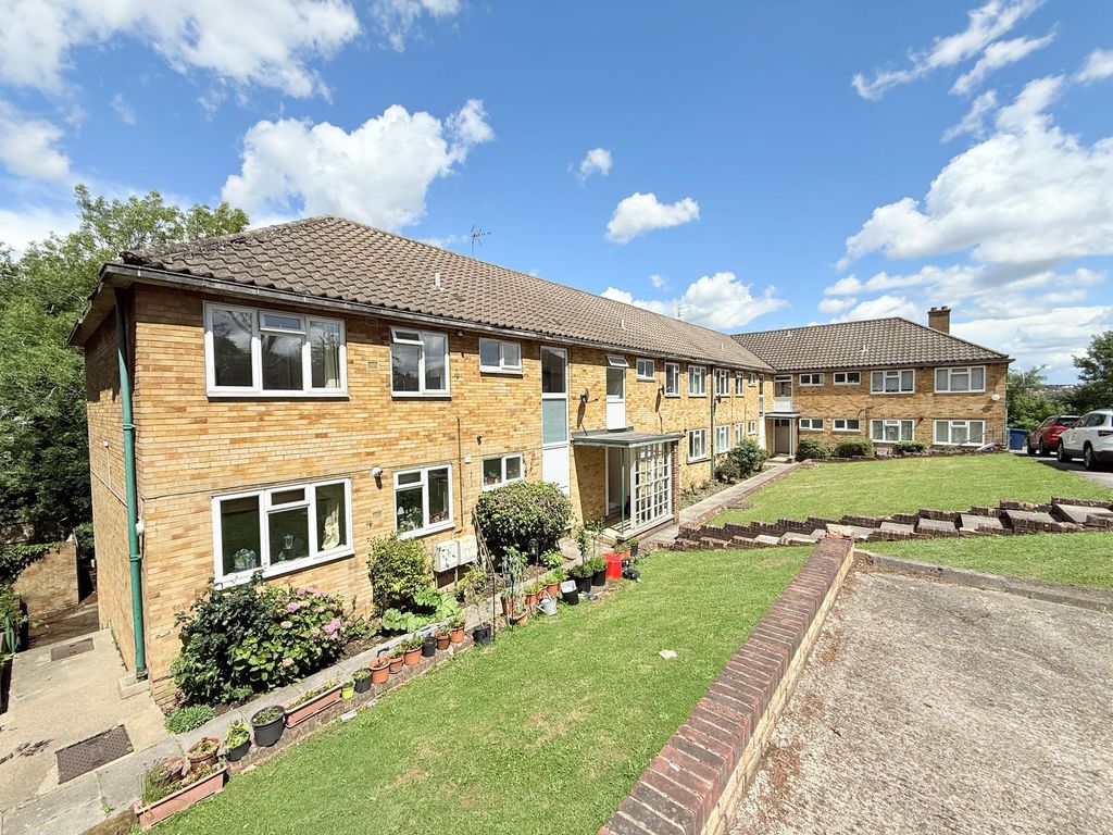 Property photo 1 of 7