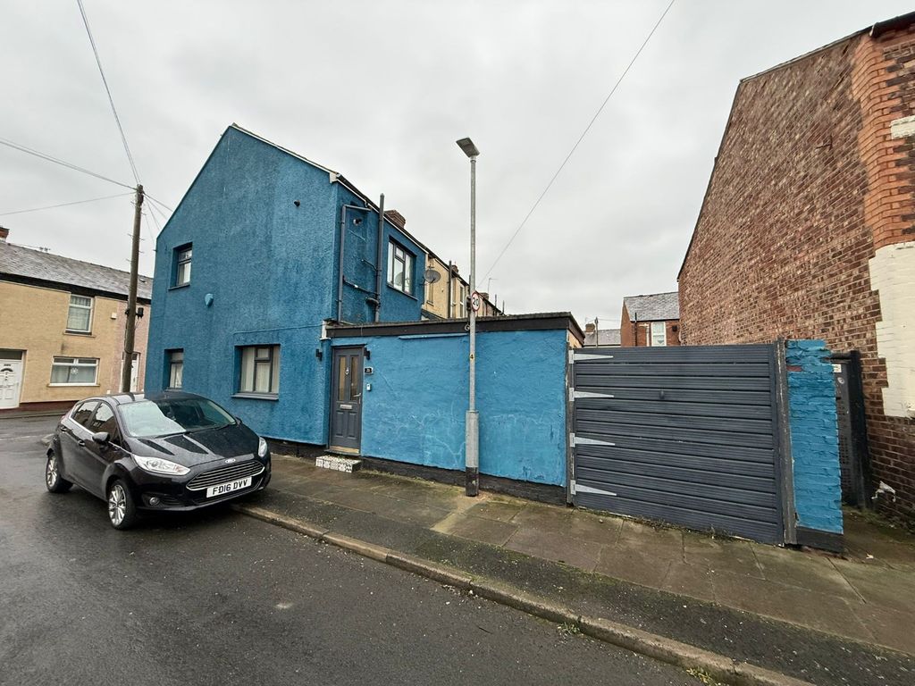 Property photo 1 of 9