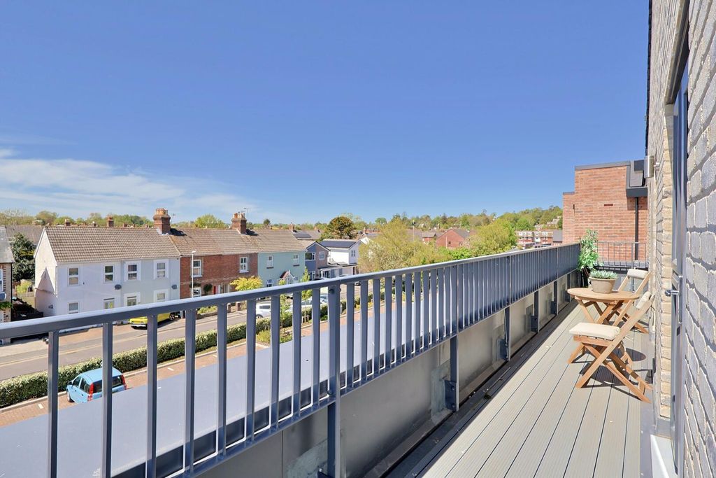 Property photo 1 of 16 Balcony