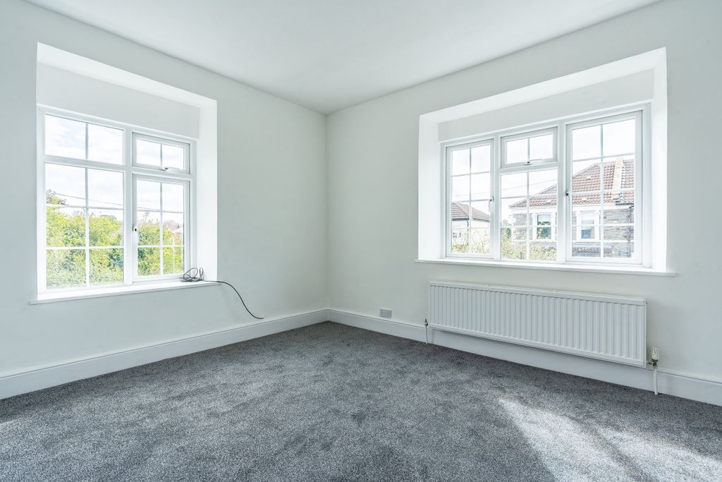 Property photo 2 of 15 2