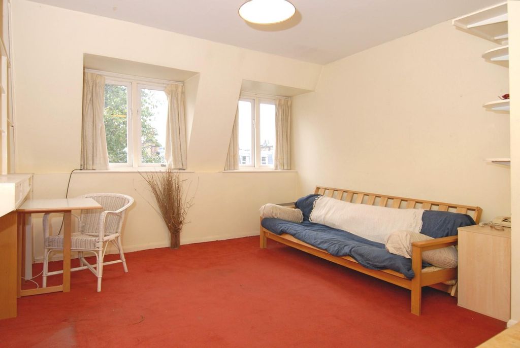 Property photo 1 of 5