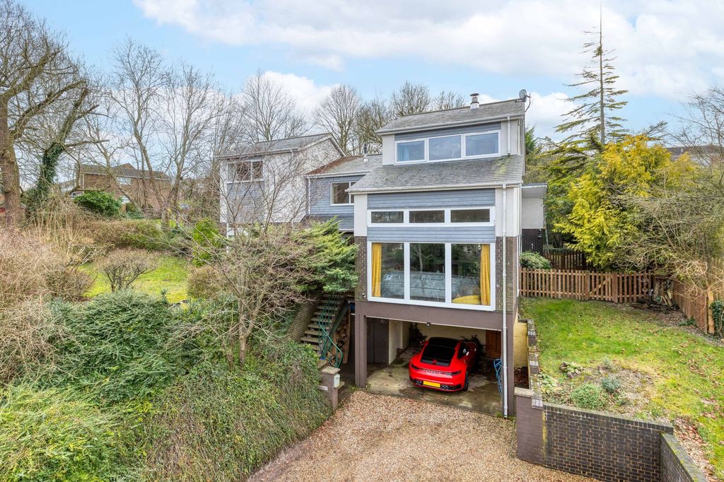 Property photo 1 of 19