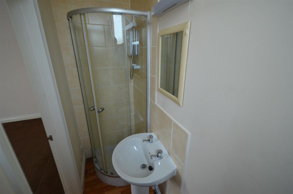 Property photo 3 of 3