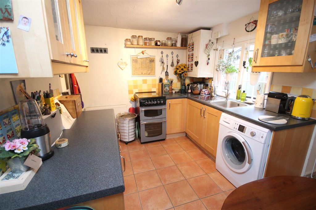 Property photo 3 of 8