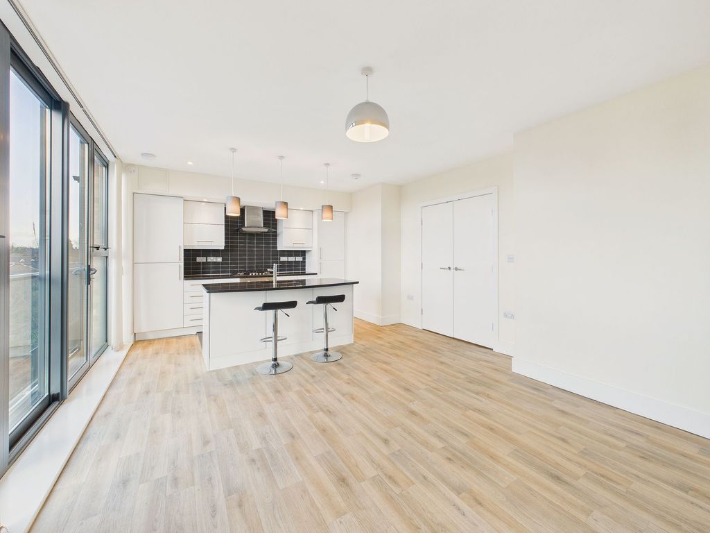 Property photo 3 of 11 Lounge Area