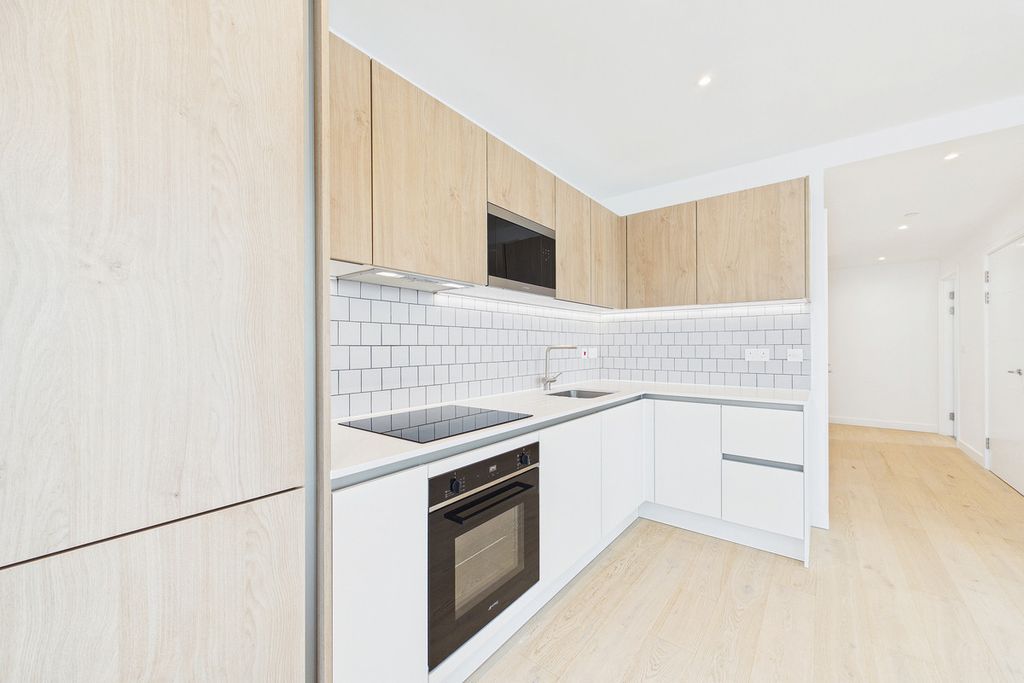 Property photo 3 of 29