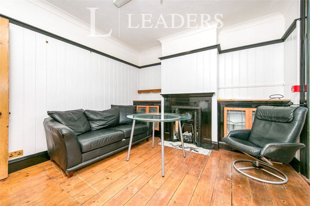 Property photo 2 of 9 Picture No. 07