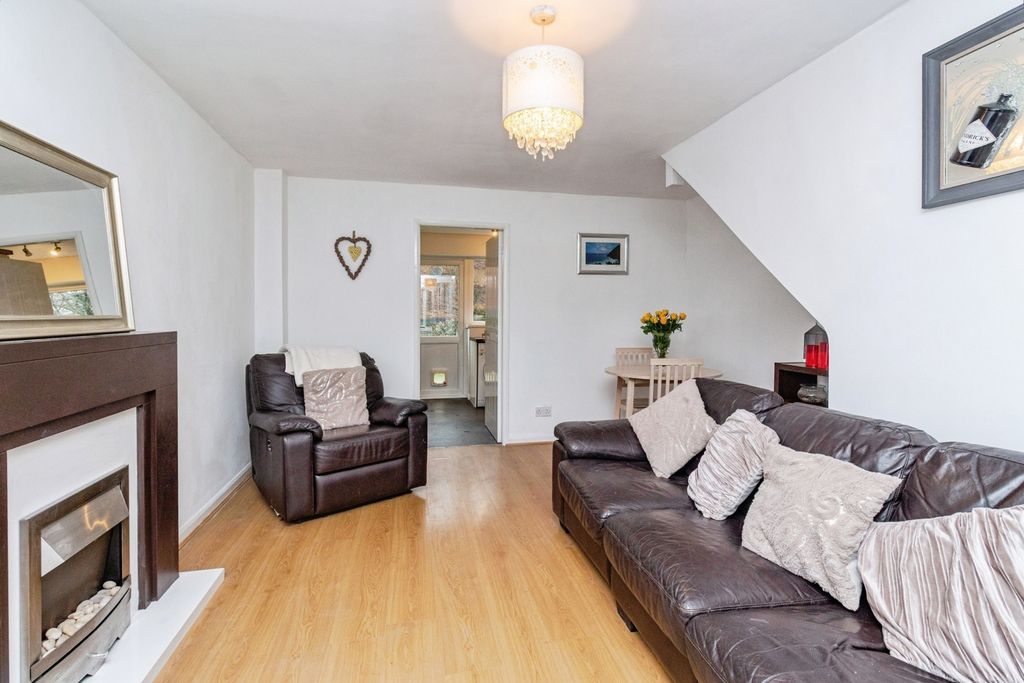 Property photo 2 of 16 Pbox-Img.Jpg