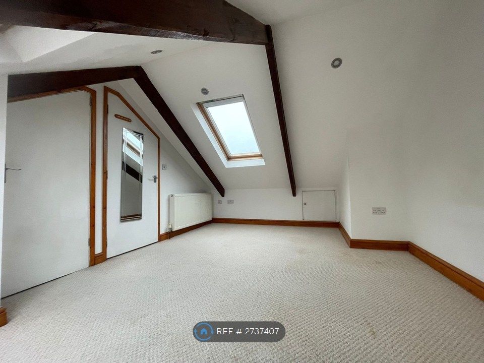 Property photo 3 of 12 Bedroom 2