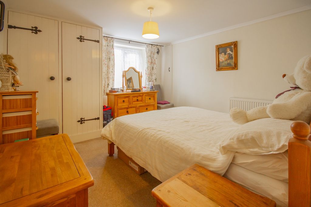 Property photo 3 of 9 Tps 01208 872 728-06