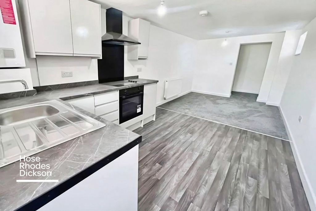 Property photo 2 of 9 Pbox-Img.Jpg