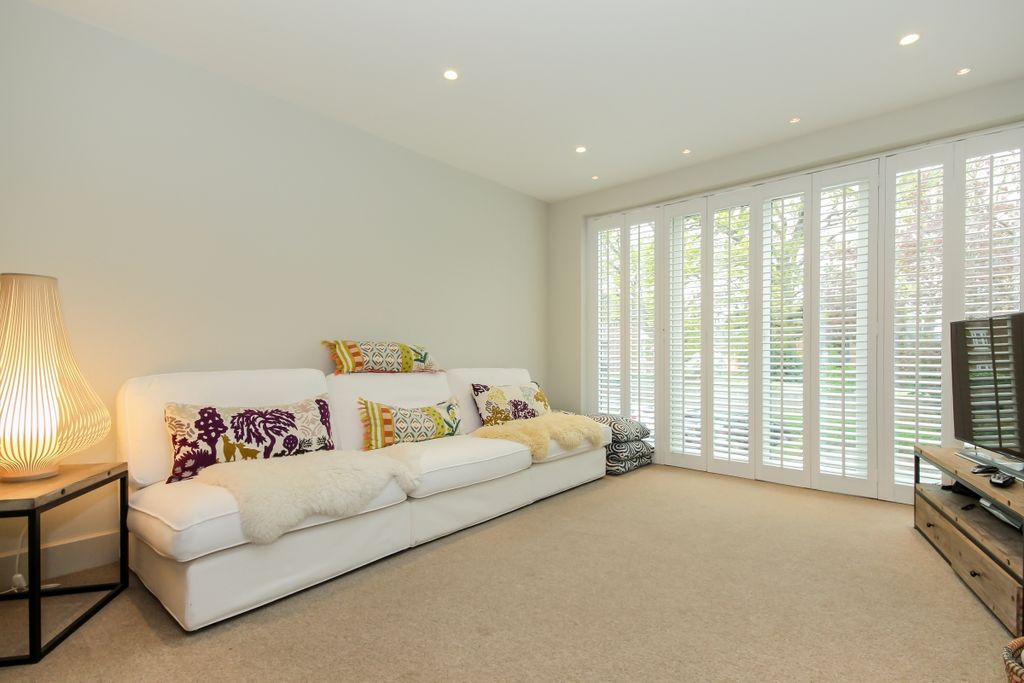 Property photo 3 of 8 55458