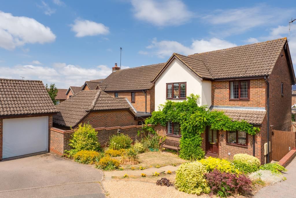Property photo 1 of 36 3 Waterhouse Gardens, Barton Seagrave (32 Of 38).J